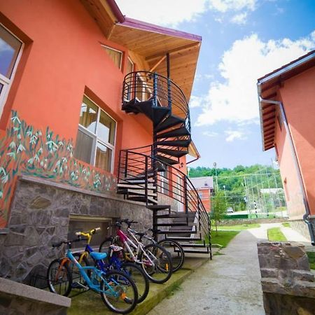 Hotel Gclub Breáza Kültér fotó