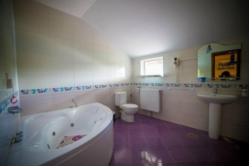 Hotel Gclub Breáza Kültér fotó