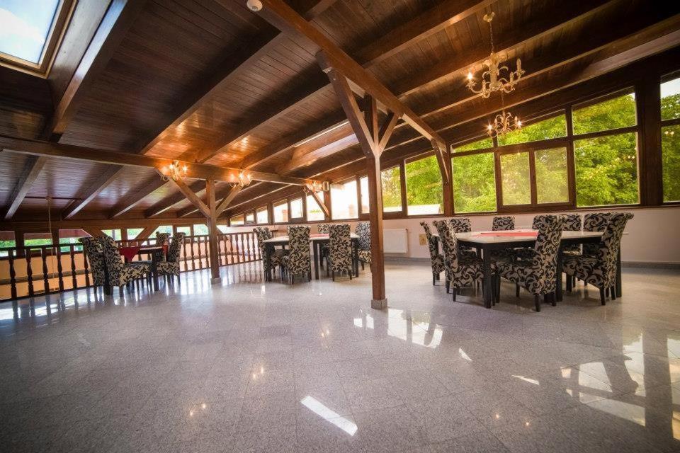 Hotel Gclub Breáza Kültér fotó